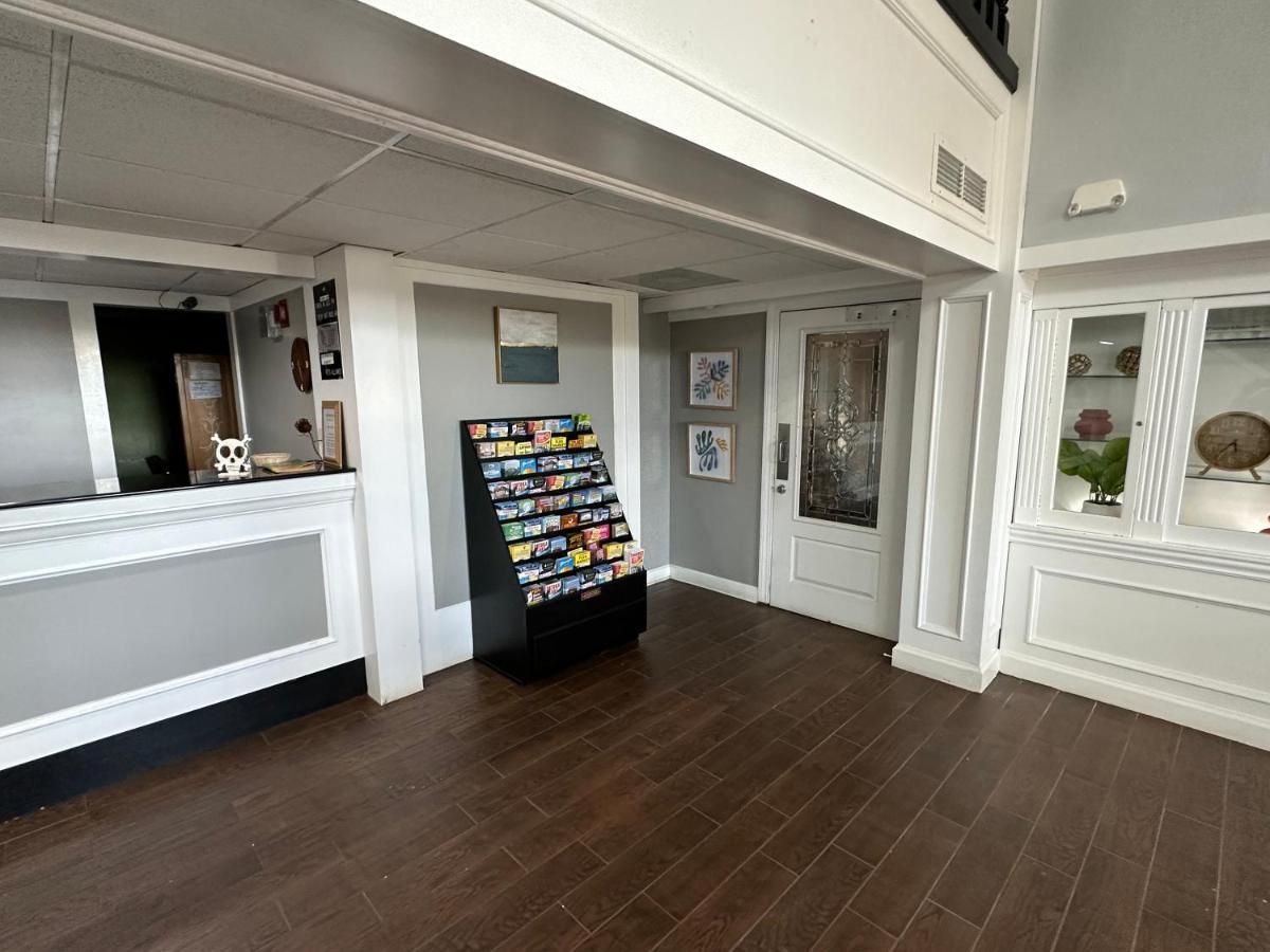 I65 Studio Suites Scottsburg Eksteriør bilde