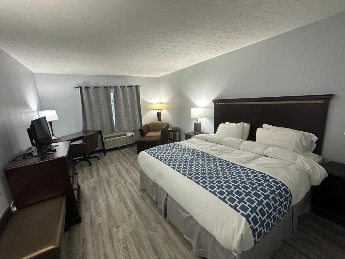 I65 Studio Suites Scottsburg Eksteriør bilde