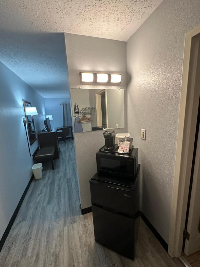 I65 Studio Suites Scottsburg Eksteriør bilde
